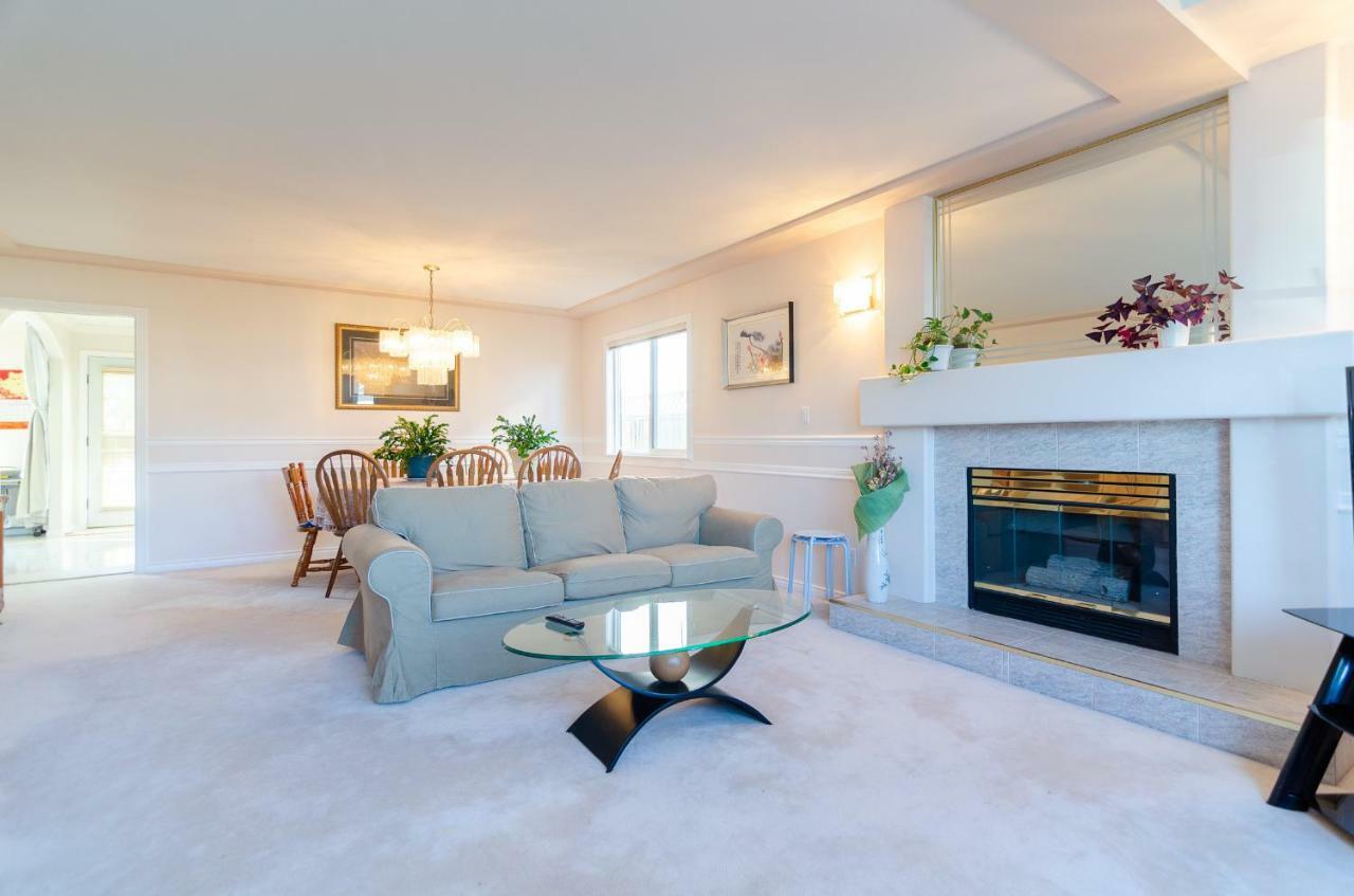 Great Guest Suite In A Gorgeous House New Westminster Exterior foto